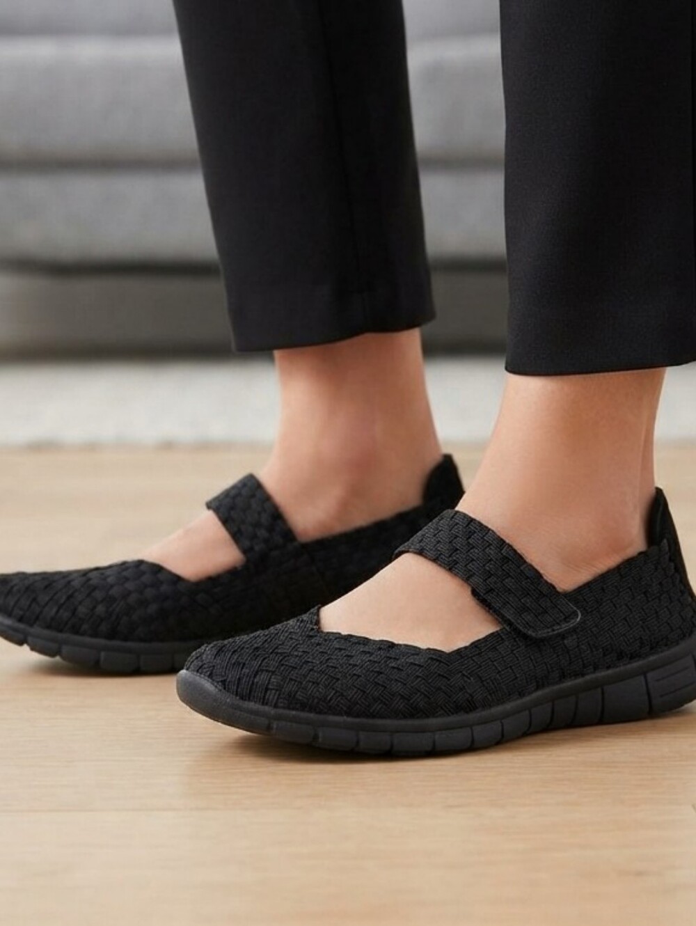 Comfortview Black Textured Woven One-Strap Slip-On Shoes Women’s Size 10W